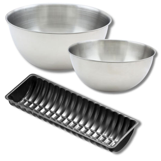 Lot comprenant 1 moule à buche de Noël, 1 spatule Zenker et 2 bols à mixer en inox Fackelmann