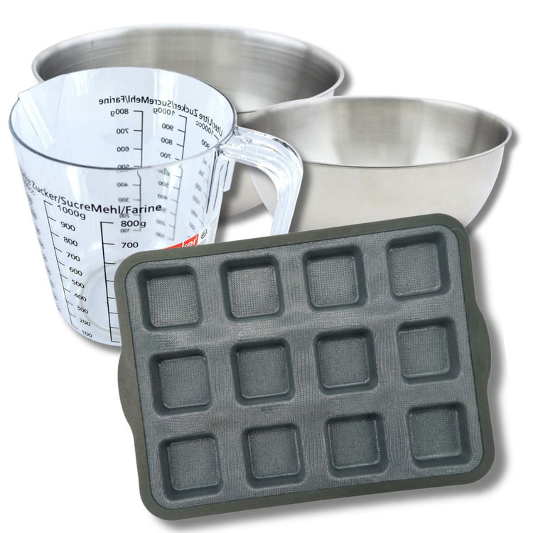 Set pâtisserie avec moule à 12 brownies, 2 bols à mixer, verre mesureur et spatule Zenker