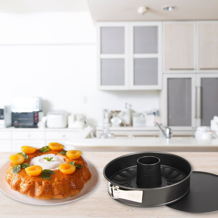 Ensemble de 2 Moules à manqué et à savarin double fond 26 cm Dr.Oetker Tradition