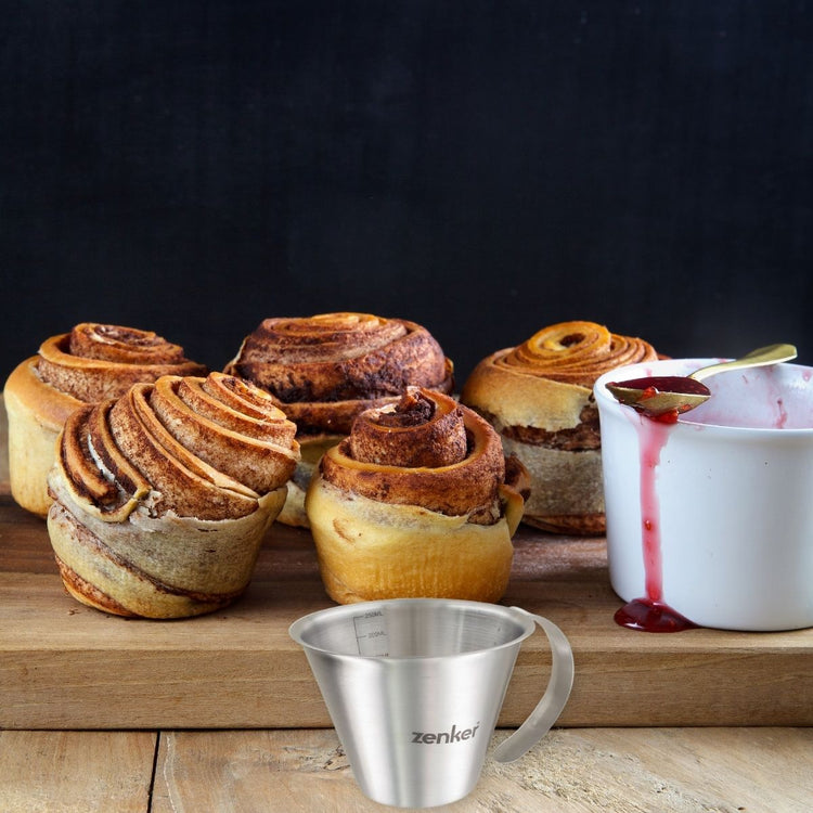 Verre doseur en inox 250 ml Zenker