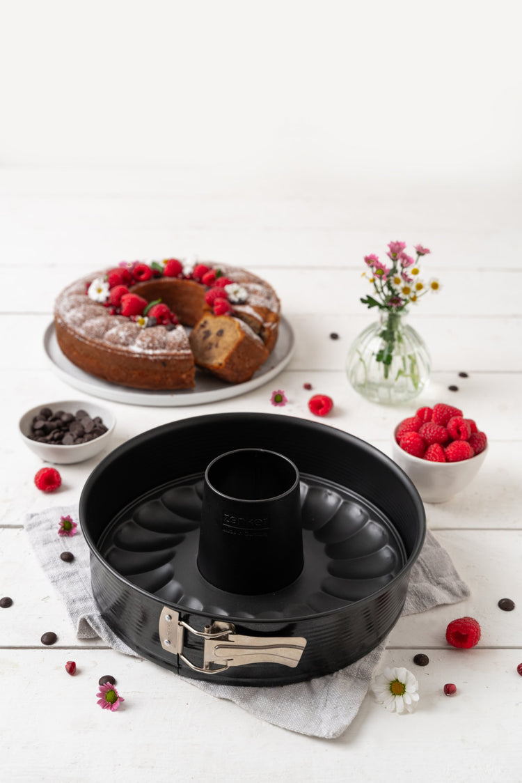 Moule à manqué et à savarin double fond 28 cm Zenker PerfectBack+