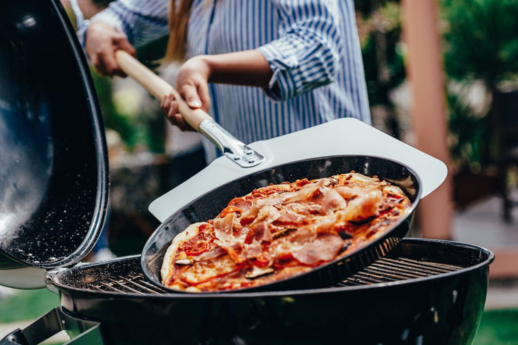 Plaque à pizza perforée ronde four et barbecue 32 cm FM Professional Barbecue