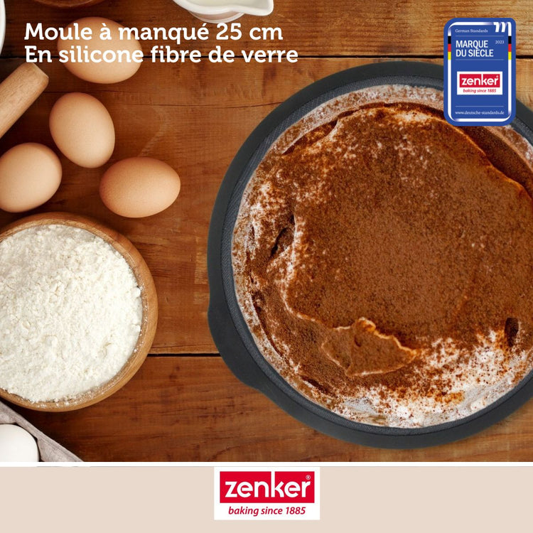 Set pâtisserie avec moule à manqué 25 cm, 2 bols à mixer, verre mesureur et spatule Zenker