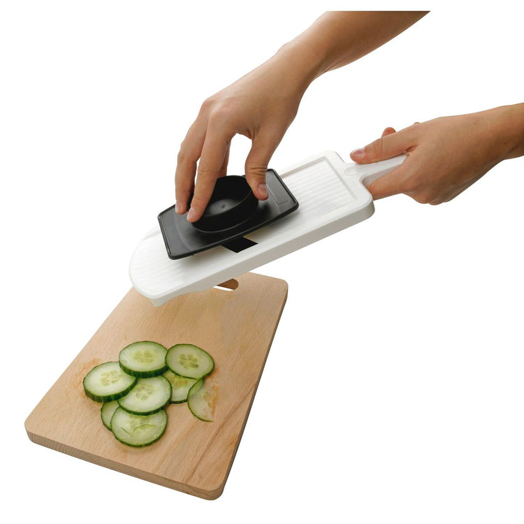 Mandoline professionnelle réglable jusqu'à 6 mm Fackelmann Handmade Tradition