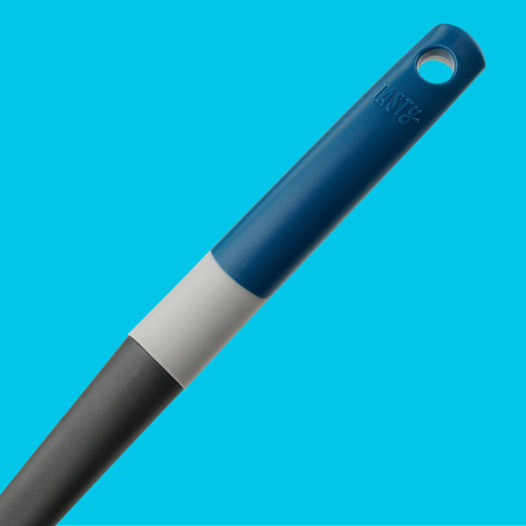 Cuillère de service ajourée avec fonction râpe à fromage Tasty Core