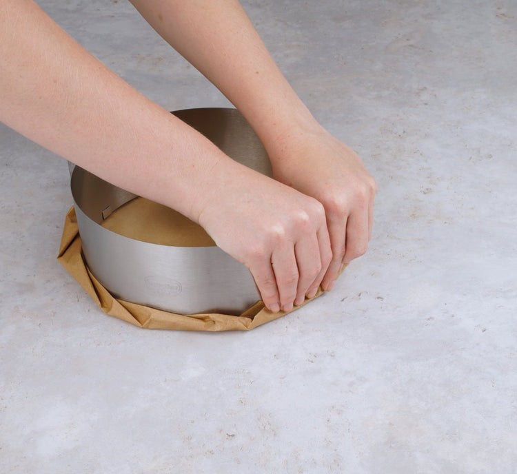 Cercle à pâtisserie en acier inoxydable extensible de 16 à 30 cm Dr. Oetker Varino