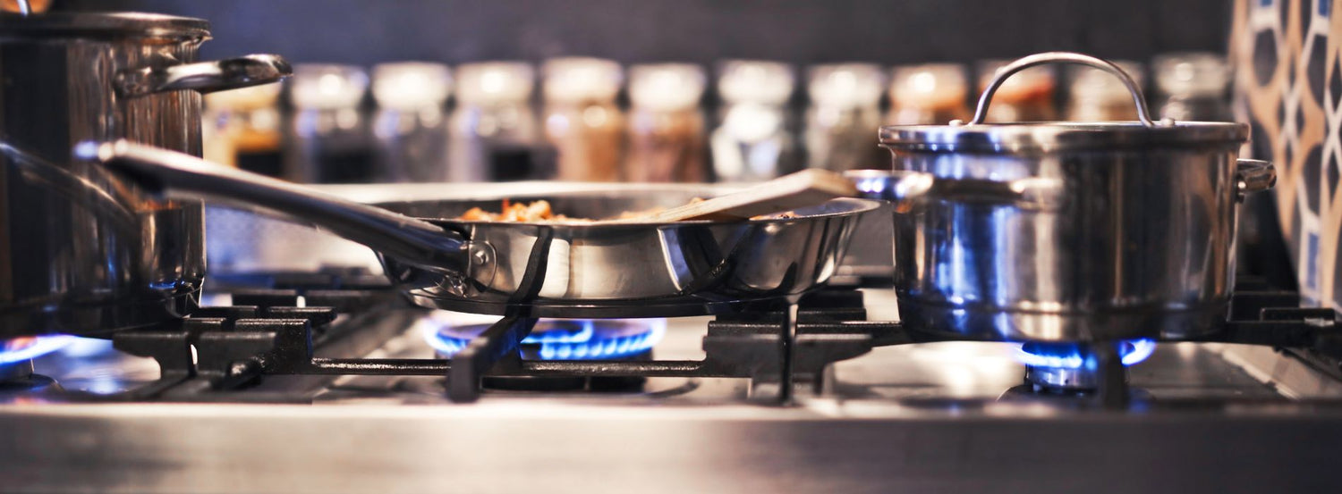 Batteries de cuisine : 4 poêles et 2 faitouts
