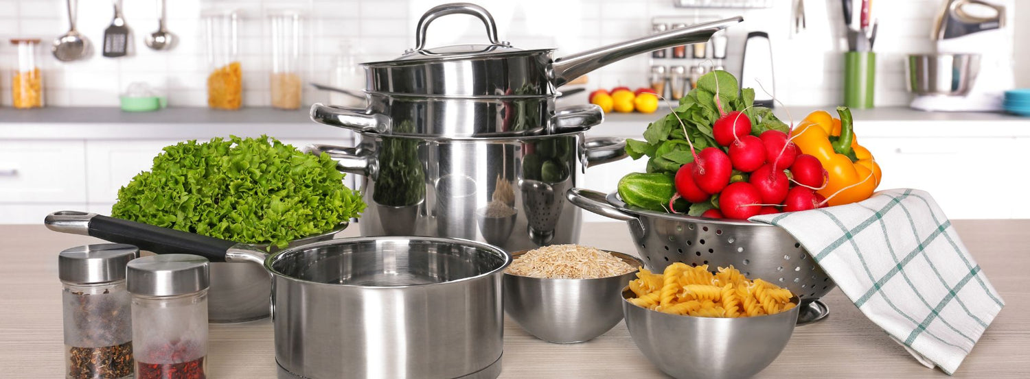 Batteries de cuisine : 4 poêles et 5 faitouts