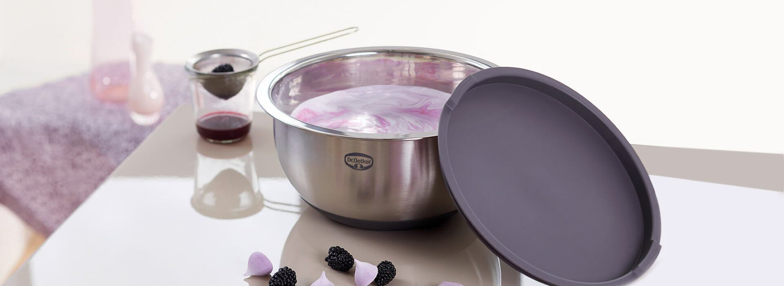 Les bols de préparation et verres doseurs