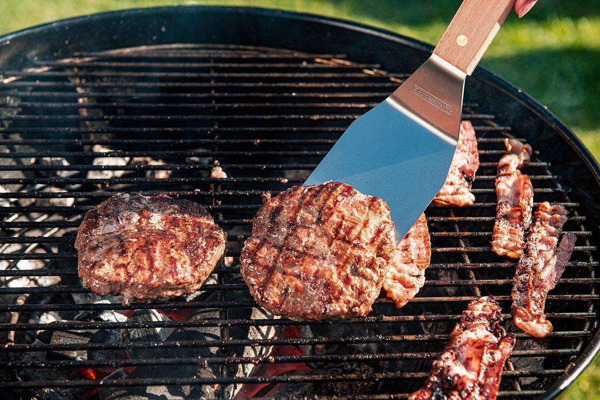 Les spatules à barbecue