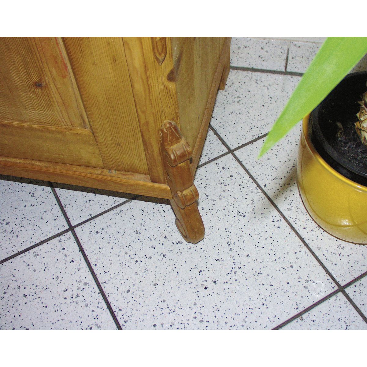 Rondelles feutre adhésives diamètre 28 mm, par 8 Fackelmann