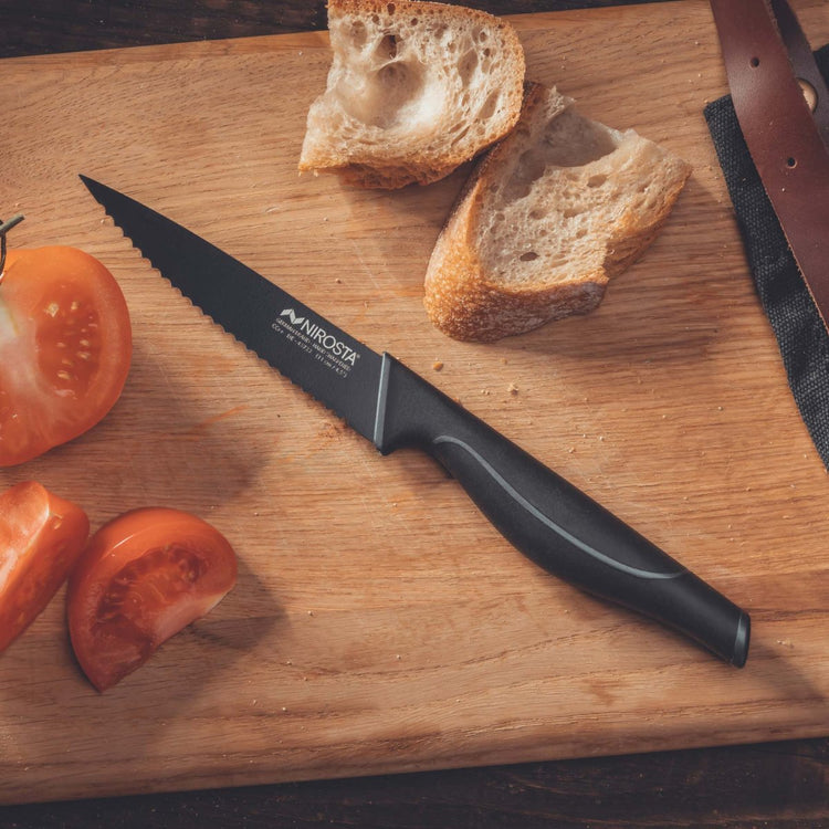 Couteau de cuisine cranté Nirosta Black Edition