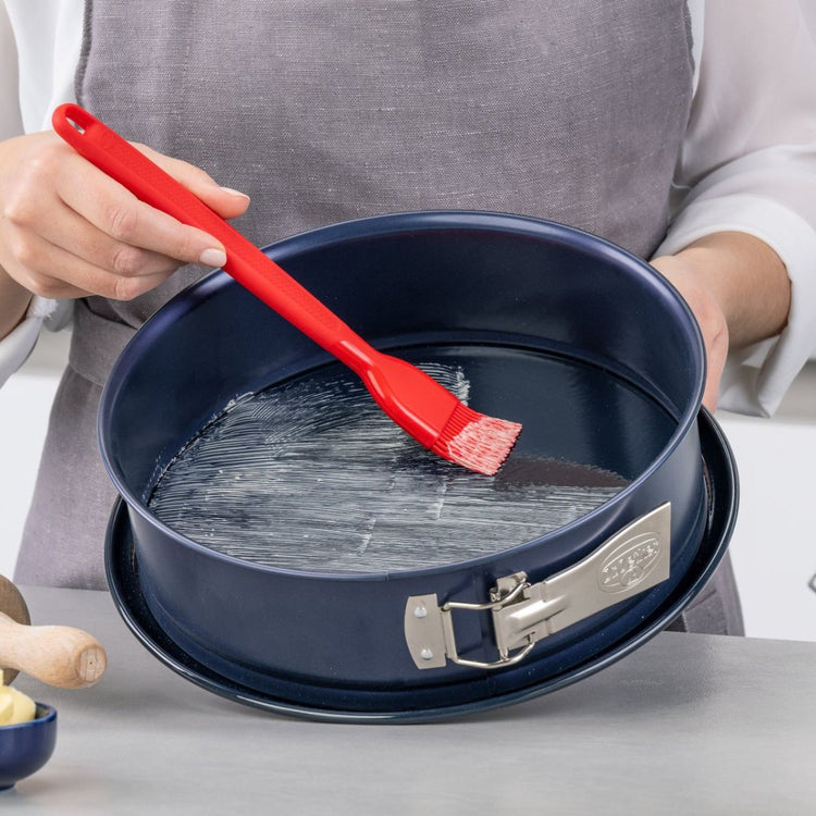 Ensemble de 2 Moules à manqué à charnière 26 cm Dr.Oetker Back Liebe