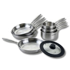 Batterie de cuisine avec 4 poêles 20/24/26/28 cm et 2 casseroles 14/18 cm avec 1 couvercle de cuisson universel sans PFAS Fackelmann Vita3