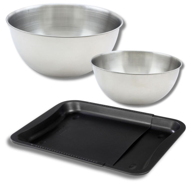 Ensemble comprenant 1 plaque de cuisson extensible, 1 spatule Zenker et 2 bols à mixer en inox Fackelmann