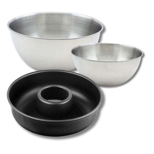 Lot comprenant 1 Moule à savarin 28 cm, 1 spatule Zenker et 2 bols à mixer en inox Fackelmann