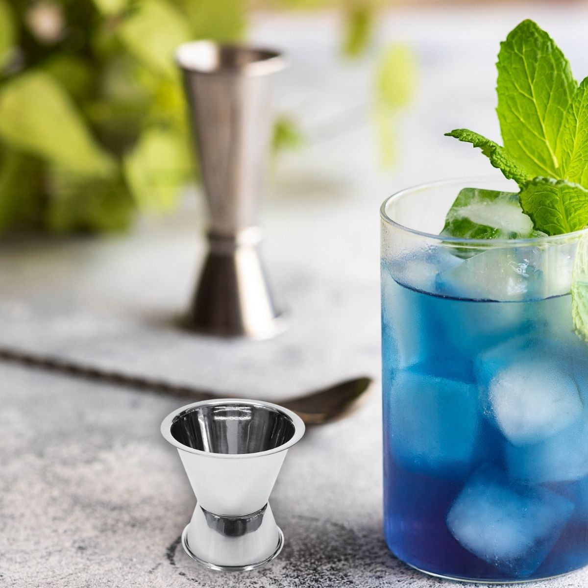 duo-cocktails-avec-shaker-et-doseur-a-alcool-inox-fackelmann-bar-concept