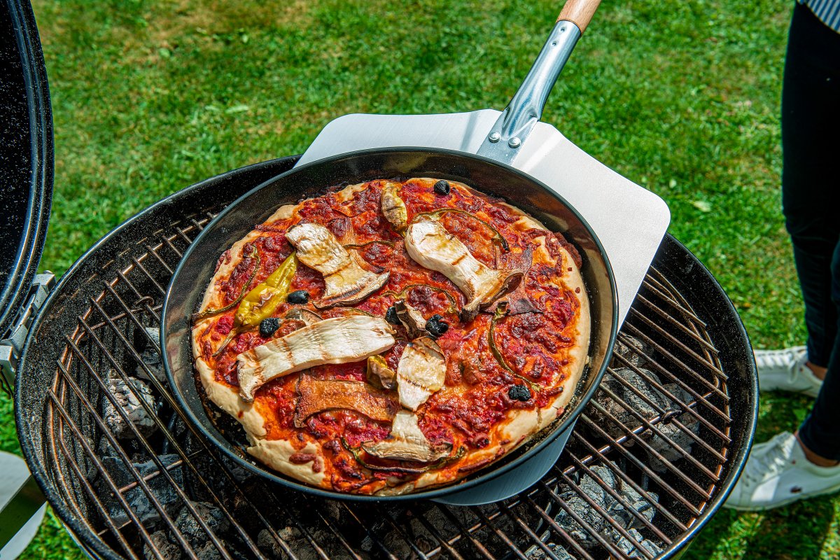 Plaque à pizza perforée ronde four et barbecue 32 cm FM Professional Barbecue