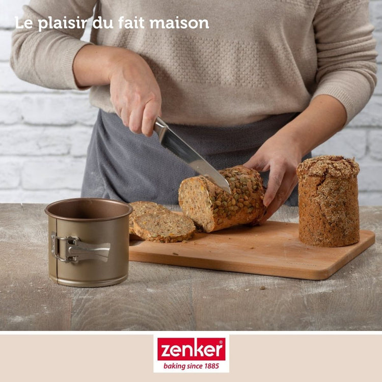 Ensemble avec 1 Petit moule à panettone, 1 spatule Zenker et 2 bols à mixer en inox Fackelmann