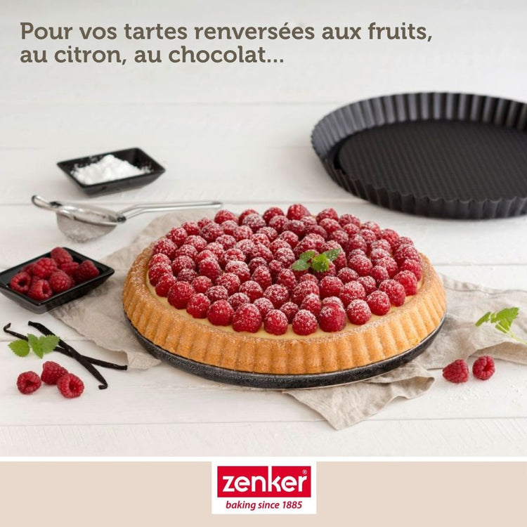 Set pâtisserie avec moule à tarte renversée 30 cm, 2 bols à mixer, verre mesureur et spatule Zenker