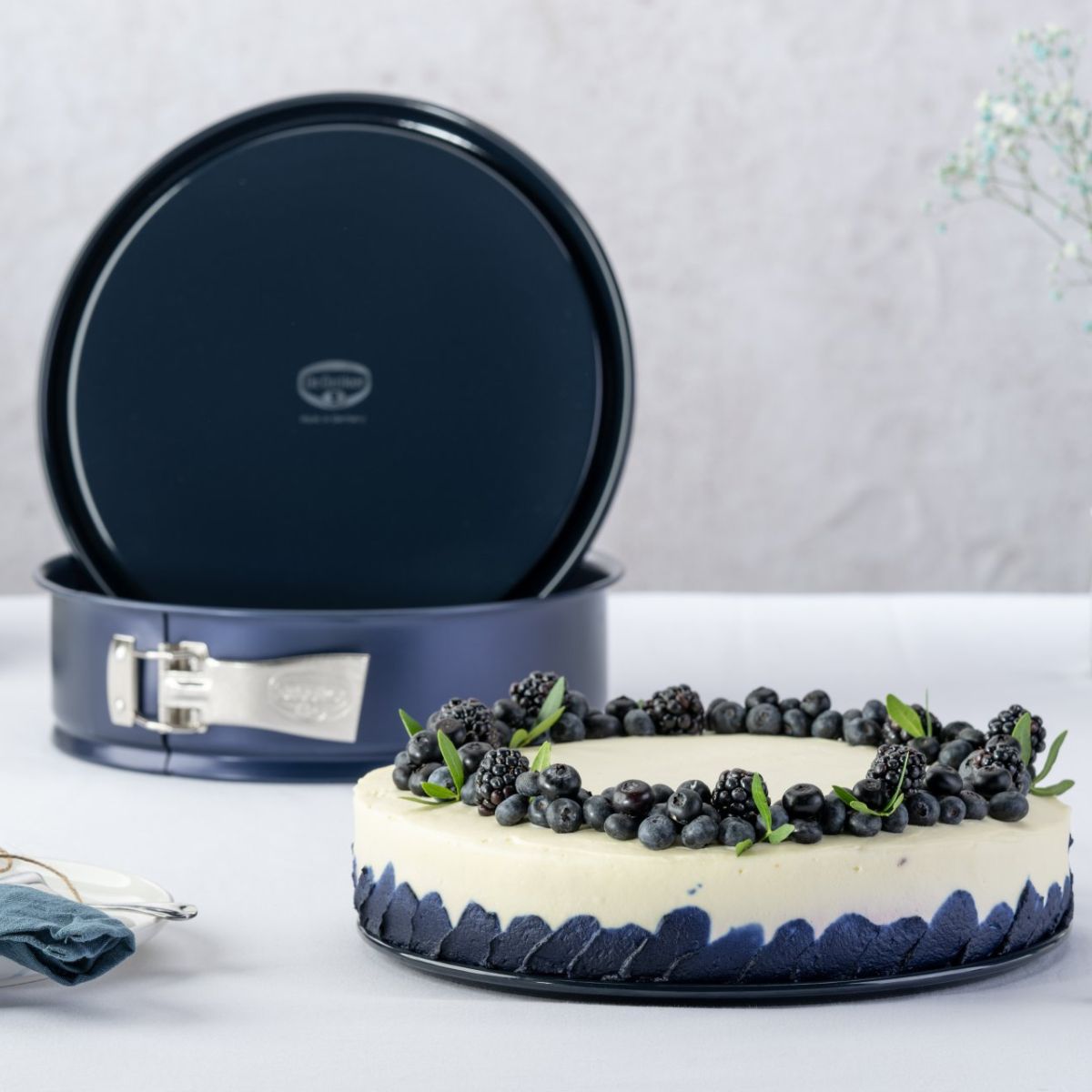 Moule à charnière Dr. Oetker Back Liebe émaillé et cheesecake aux myrtilles