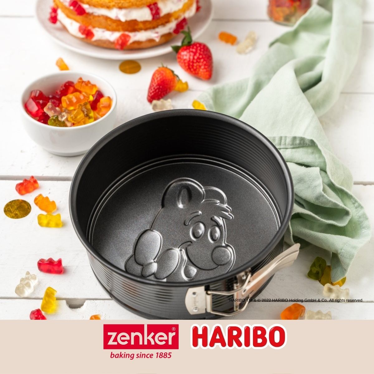 Moule à manqué à charnière 18 cm avec emporte-pièce Zenker Haribo