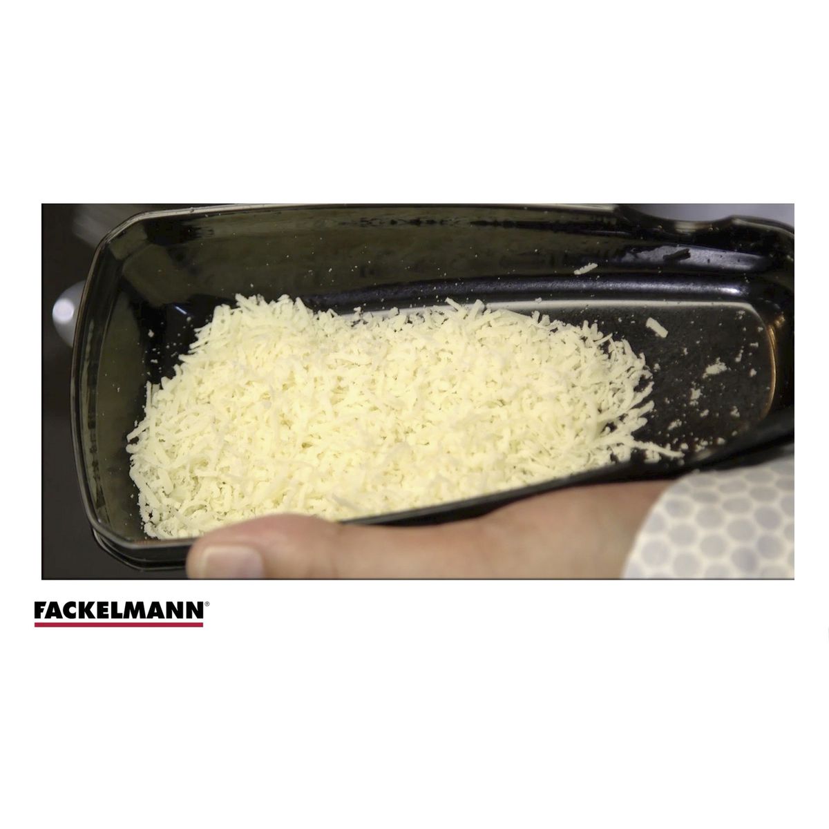 Râpe à parmesan et sa boîte de rangement Fackelmann Handmade Tradition